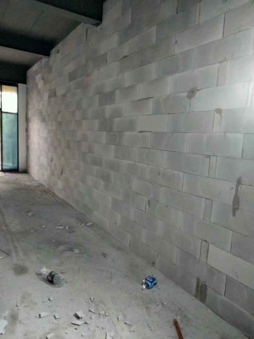 泡沫砖隔墙施工示意